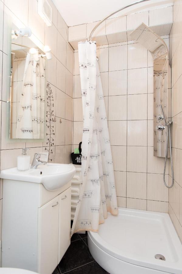 Beautiful Cozy Apartment Jug In Nice Neighbourhood. Split Bagian luar foto