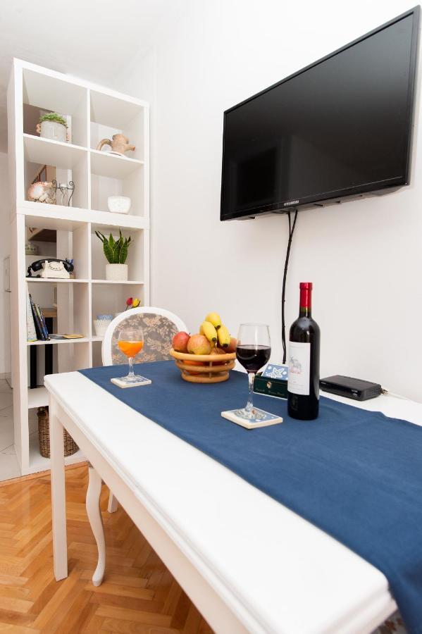 Beautiful Cozy Apartment Jug In Nice Neighbourhood. Split Bagian luar foto