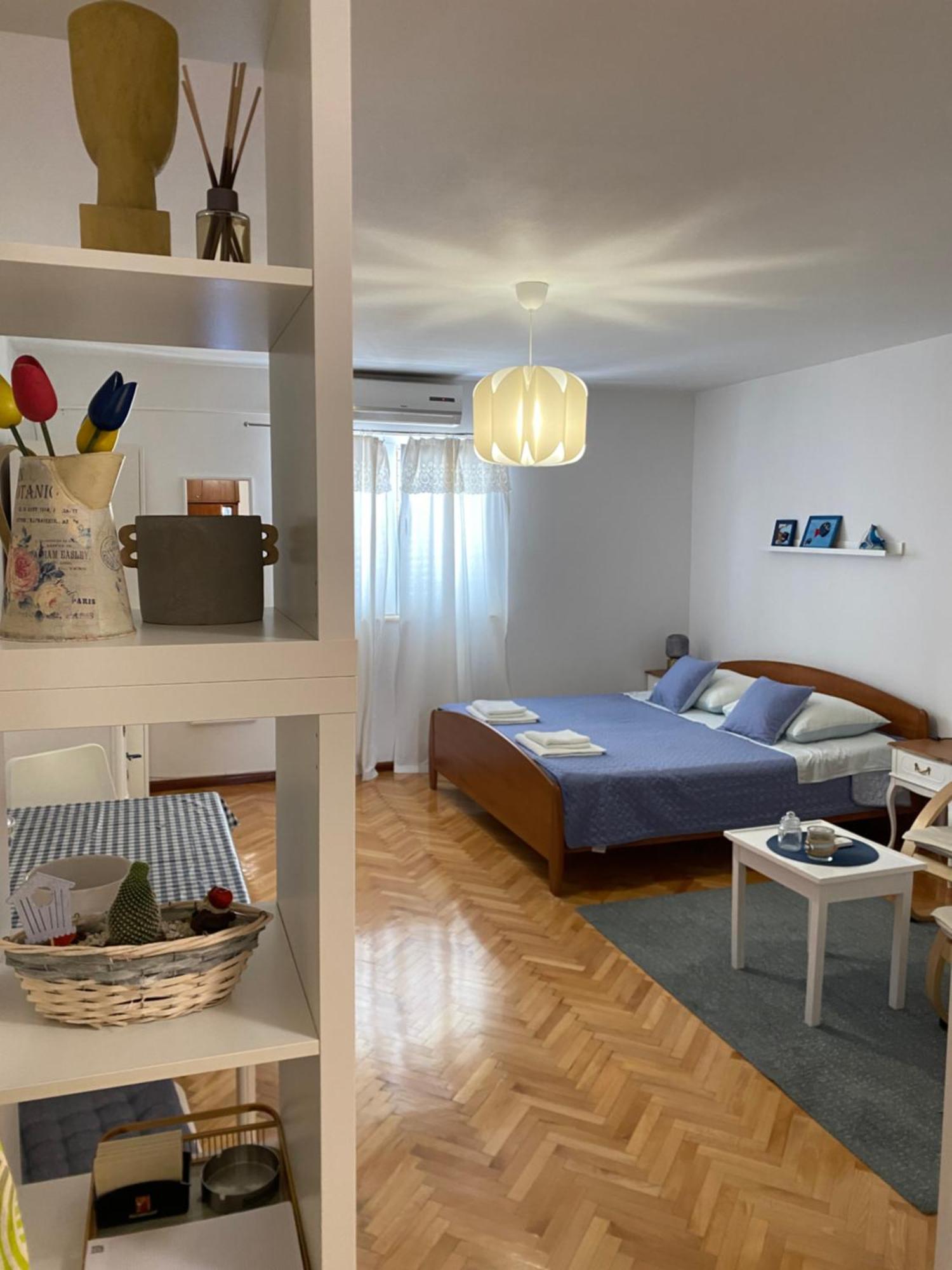 Beautiful Cozy Apartment Jug In Nice Neighbourhood. Split Bagian luar foto