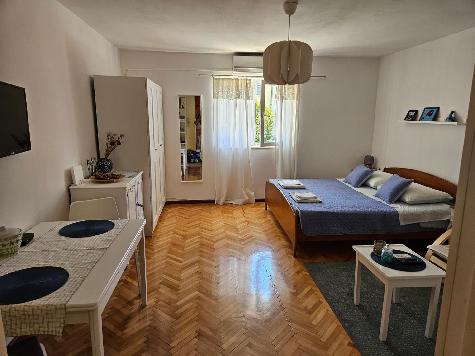 Beautiful Cozy Apartment Jug In Nice Neighbourhood. Split Bagian luar foto