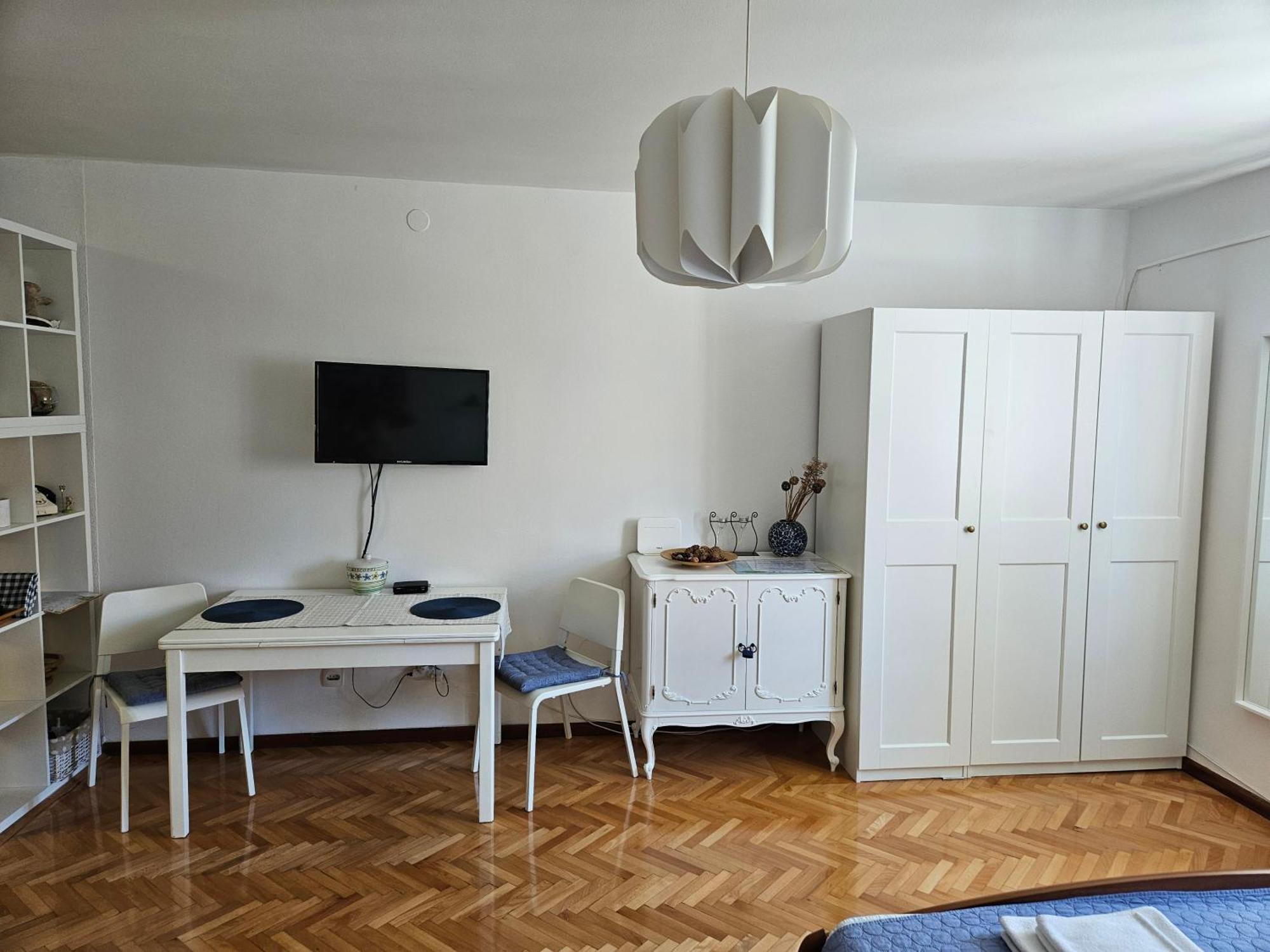 Beautiful Cozy Apartment Jug In Nice Neighbourhood. Split Bagian luar foto